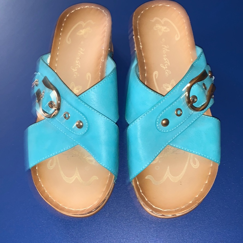 Herstyle teal female buckle Sandals.